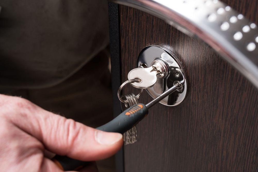 23 1/2 HR. Locksmith Security Co.