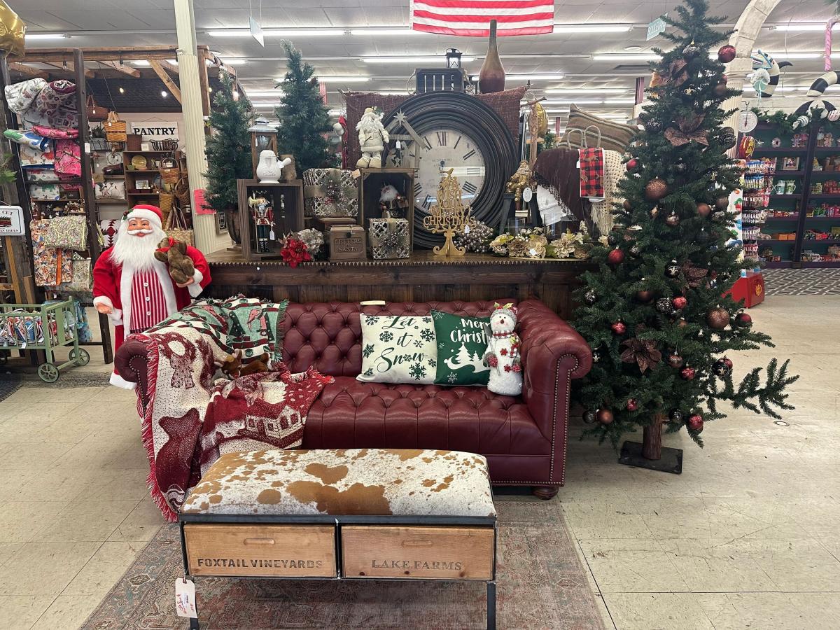 Antique-ish Antique Mall and Flea Market