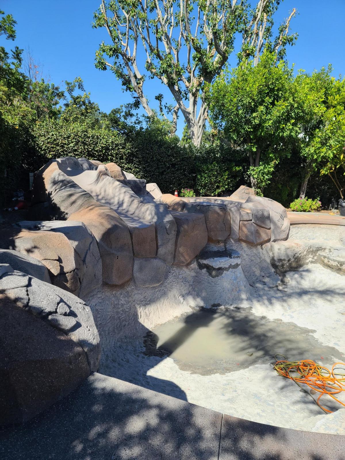 Rosales pool and spa construction