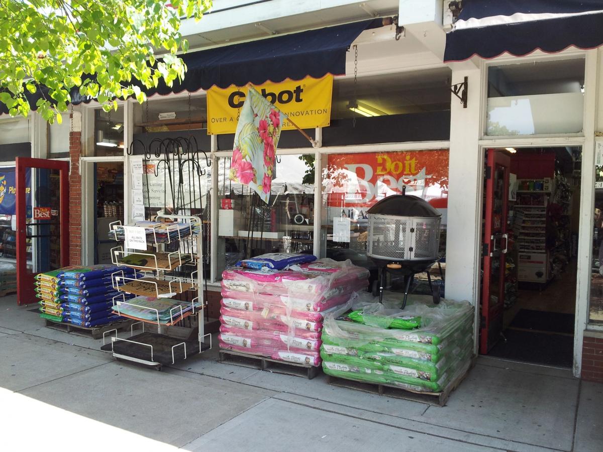 Clarendon Hills Hardware