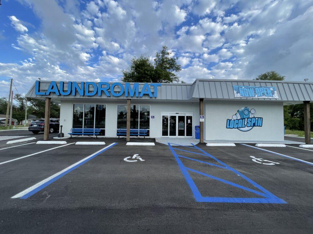 Local Spin Laundromat