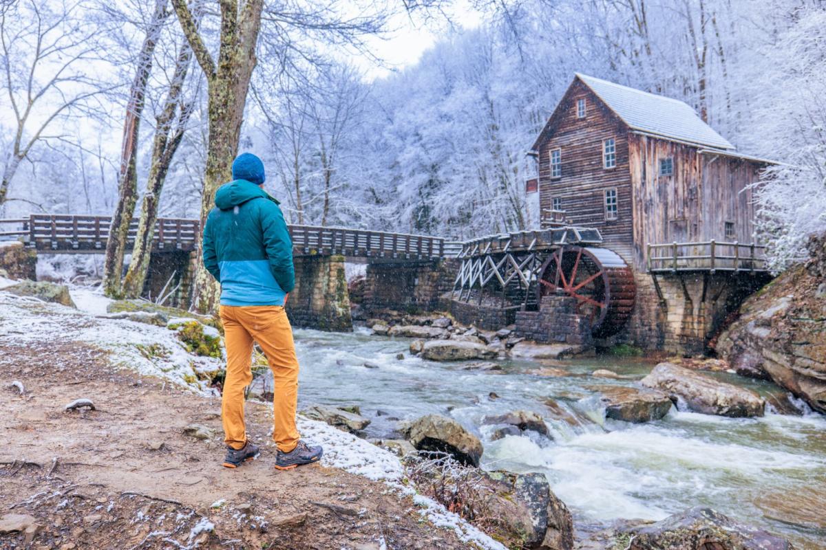 I-64 Eastbound West Virginia Welcome Center